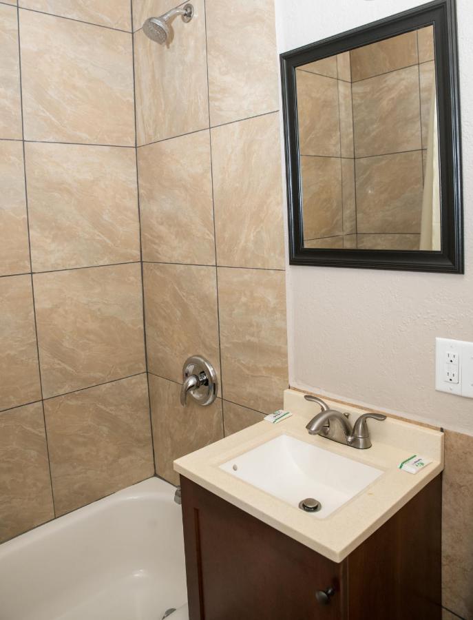 Regency Inn Springfield  Kültér fotó